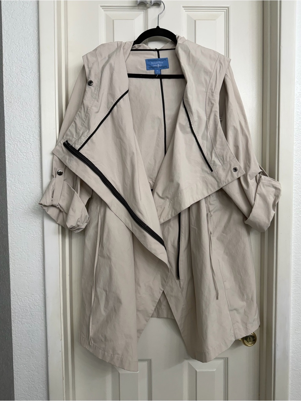 7164 Simply Vera Vera Wang Light Beige Hooded Trench Coat Black Trim size XL